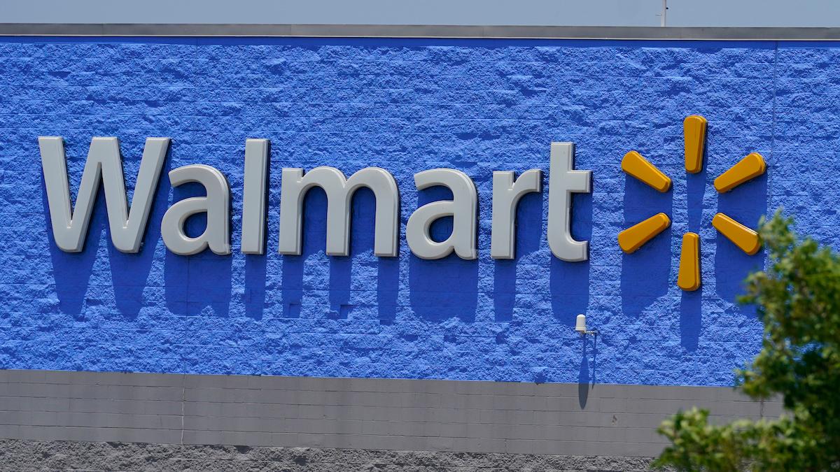 Walmart är ett av flera bolag som satsar på förarlösa fordon i chaufförskrisen.