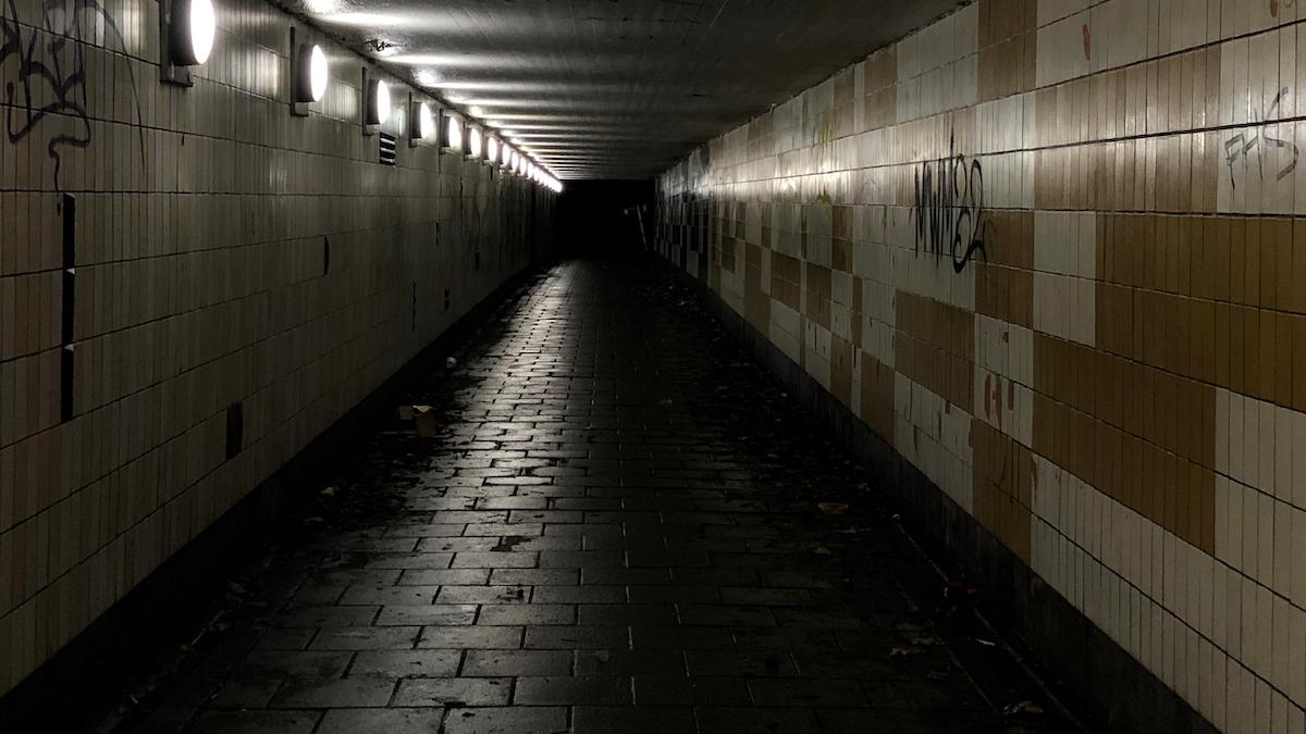 Gångtunneln mellan Midsommarkransen och Västberga har utsetts till Sveriges läskigaste plats