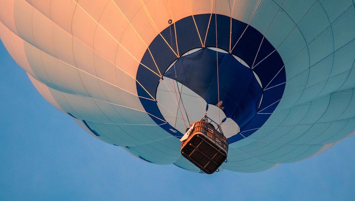 Rekordhöga värderingar liknar en ballong