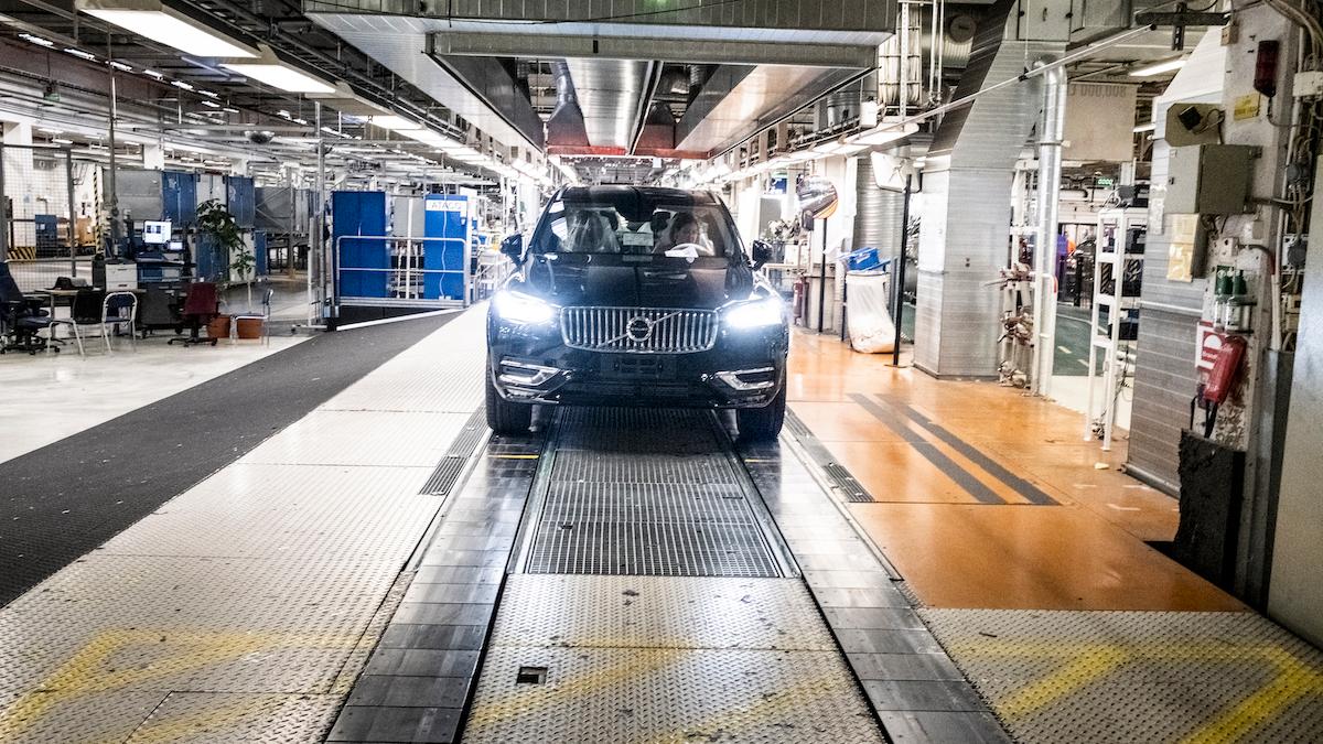 Volvos försäljning rasar i januari