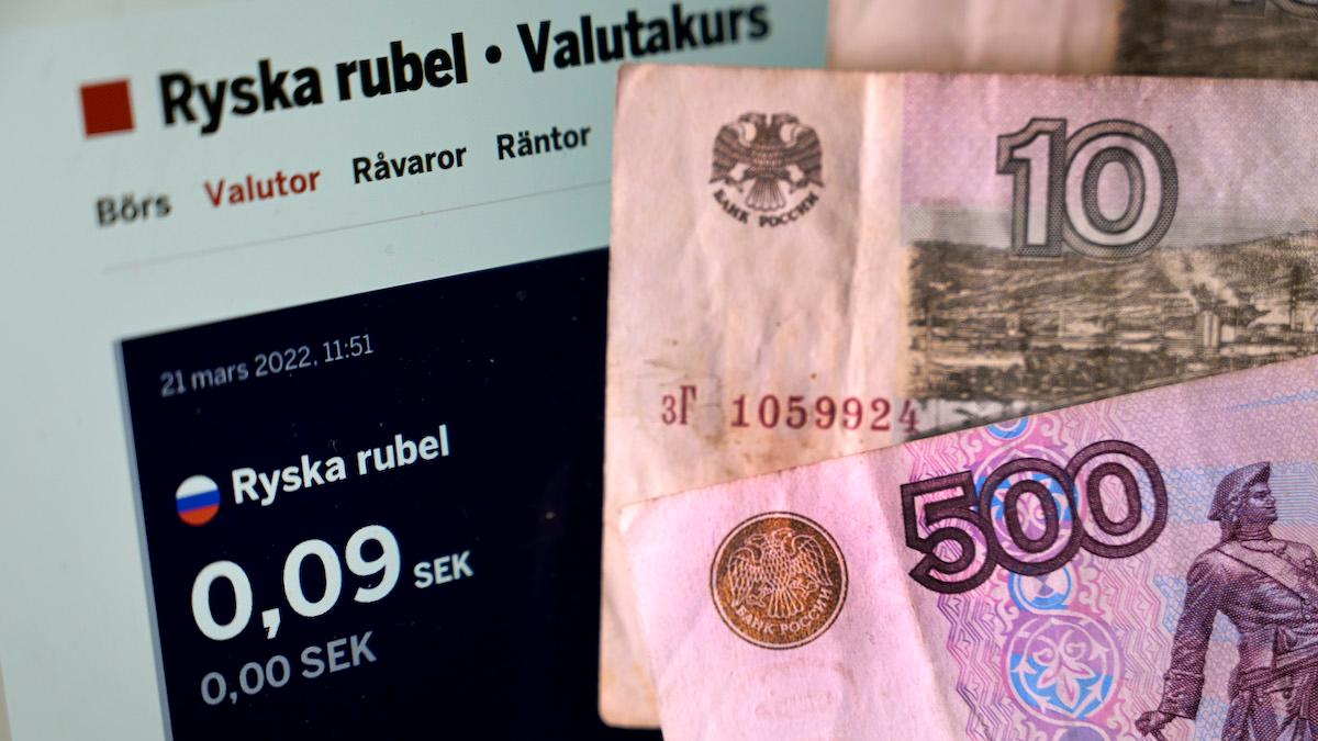 Valutahandlare dumpar dopad växelkurs för rysk rubel