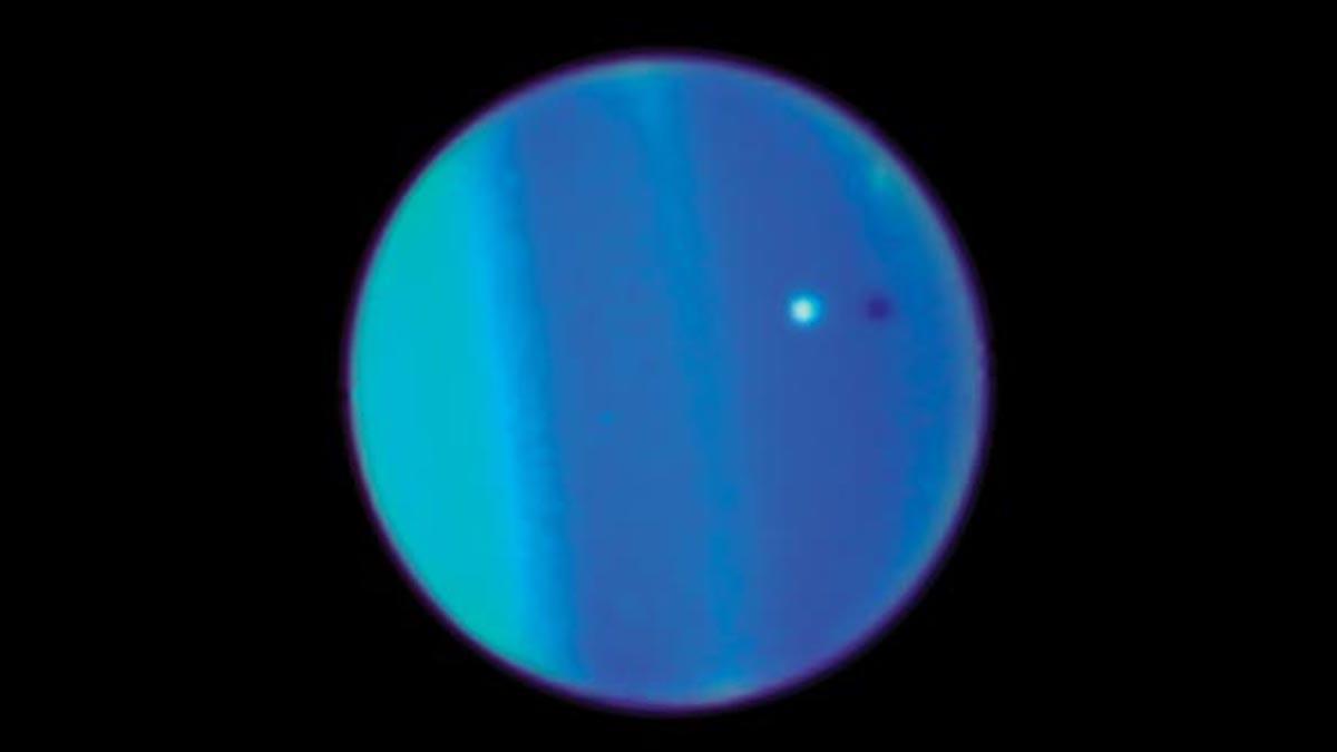 Uranus under månpassage