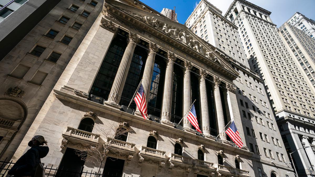 Nu sällar sig miljardinvesteraren Leon Cooperman till de Wall Street-jättar och investmentbanker som tror att USA står inför en kommande lågkonjunktur.