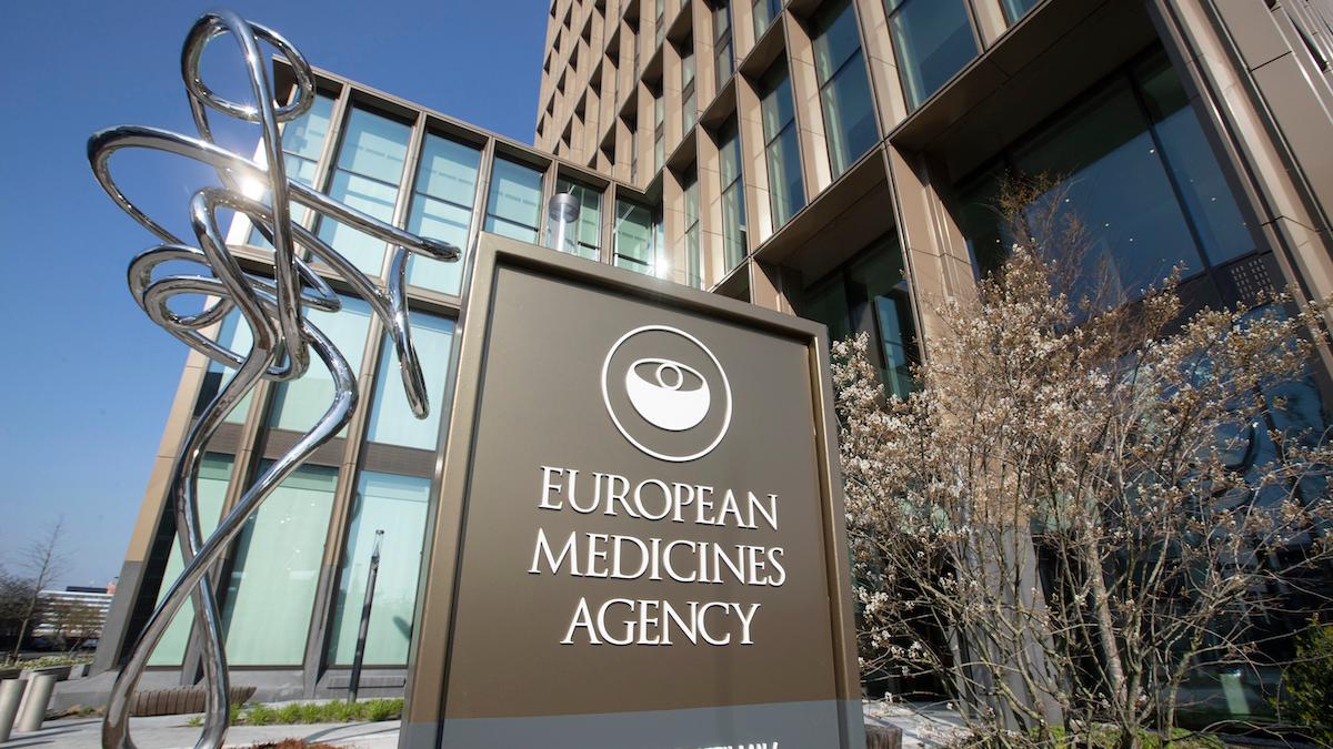 Biogen drar efter diskussioner med det europeiska läkemedelsverket EMA:s expertkommitté, CHMP, tillbaka sin ansökan om marknadsgodkännande i EU av läkemedlet Aduhelm, mot Alzheimers sjukdom.