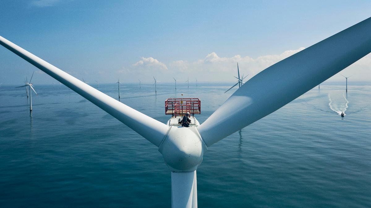 Vattenfalls projekt vid den havsbaserade vindkraftsparken i Aberdeen Bay ska utveckla världens första havsbaserade vindkraftverk med en elektrolysör för produktion av vätgas placerad direkt på ett vindkraftverk i drift.