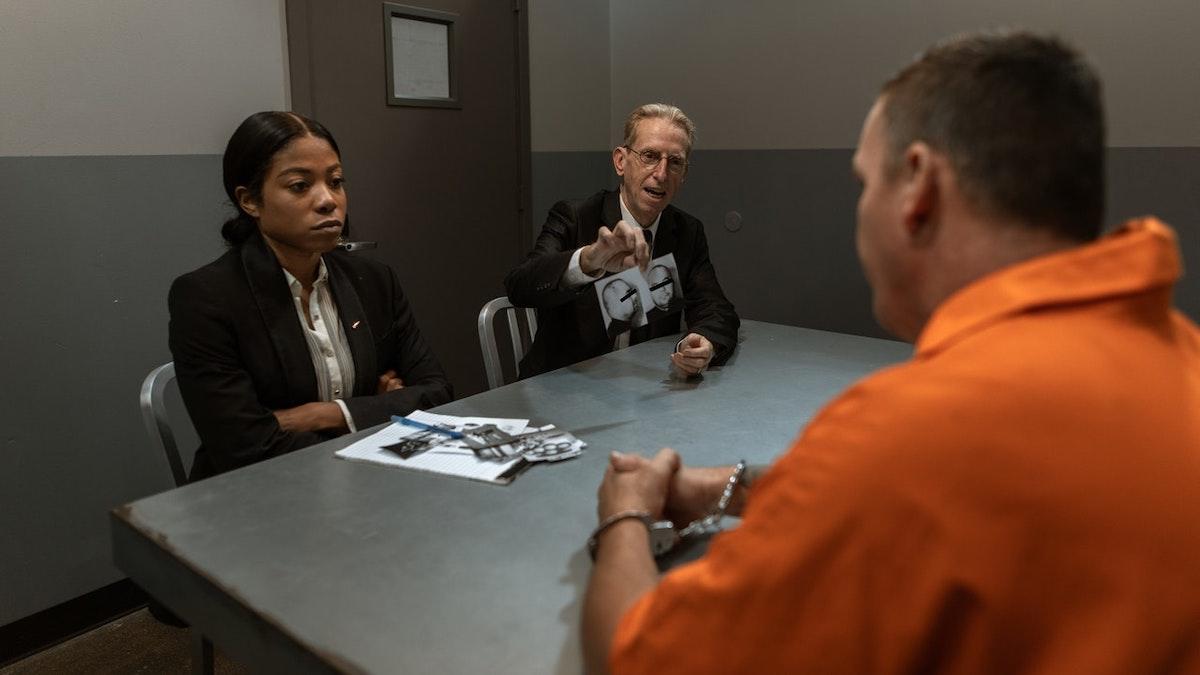 Det finns vetenskapliga sätt att upptäcka lögner, det handlar om att förstå psykologin bakom hur lögnare tänker. Den amerikanska gruppen High-Value Detainee Interrogation Group har sedan 2009 utvecklat en praxis för hur man kan avslöja lögner vid förhör av fångar