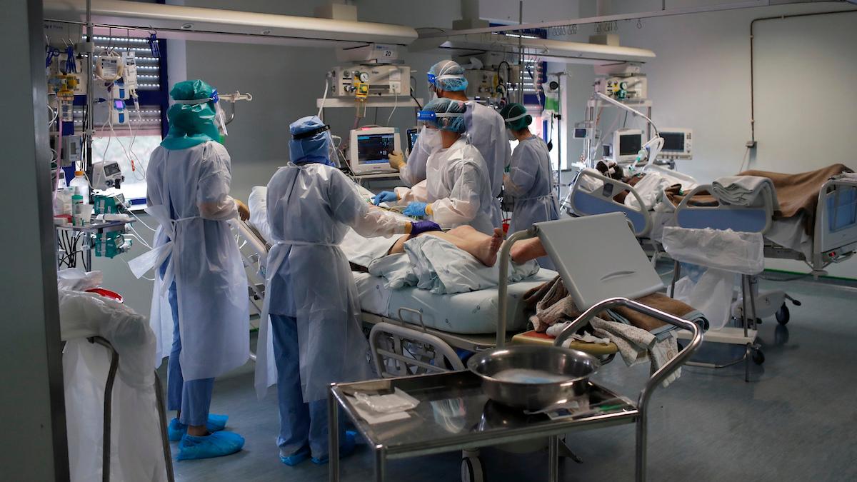 Sjukhusinläggningar på grund av omikrons smittsamma undervarianter ökar i Europa, mest märks det i Portugal, där läggs nästan lika många in nu som under sjukdomsvågen i januari.