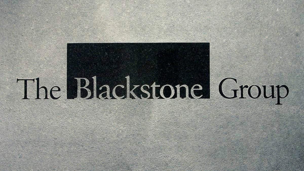 Blackstone ökar med 38 procent – men varnar för nedgång