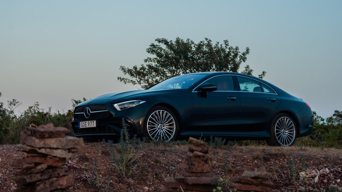 omslagsbild på mercedes-benz cls 300d