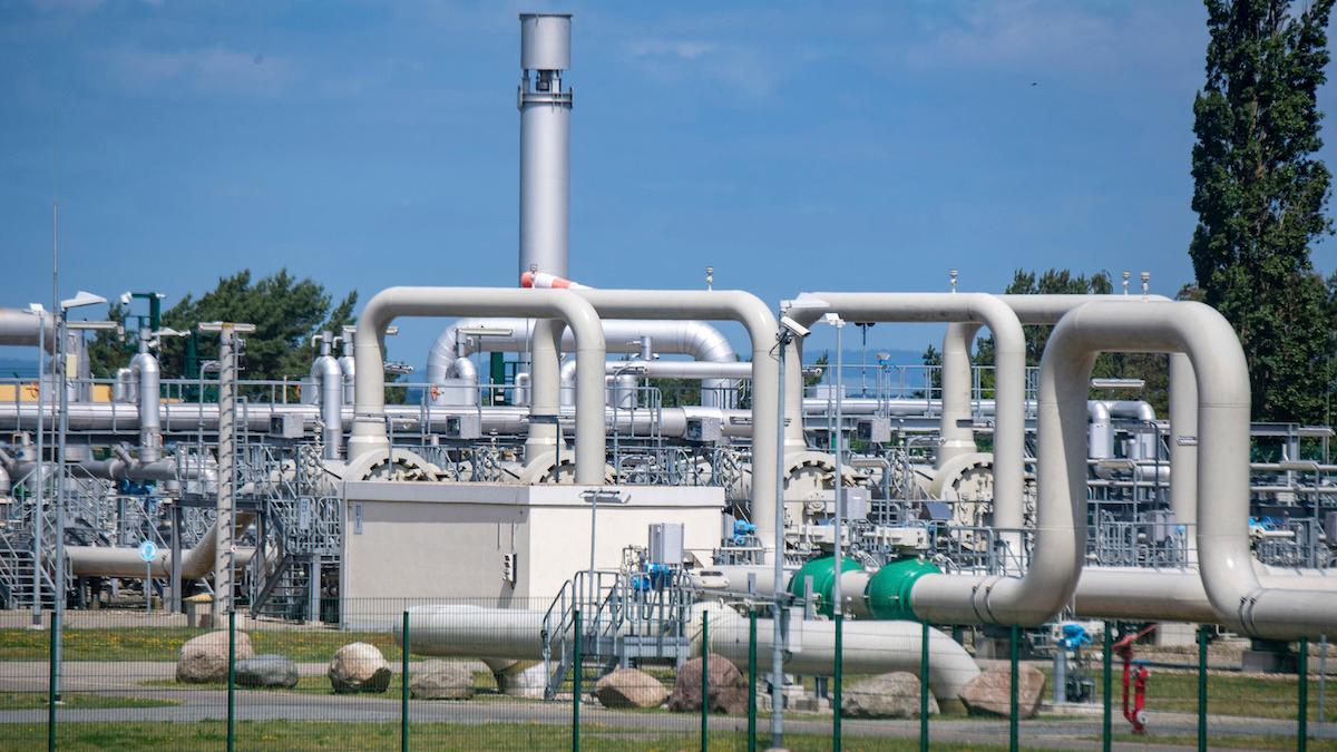 Gasmottagningsstationen för Nord Stream 1 i Lubmin, Tyskland, vars ekonomi är beroende av billig rysk gas. Nu för, enligt uppgift, gasjätten Uniper samtal med den tyska regeringen om ett potentiellt räddningspaket