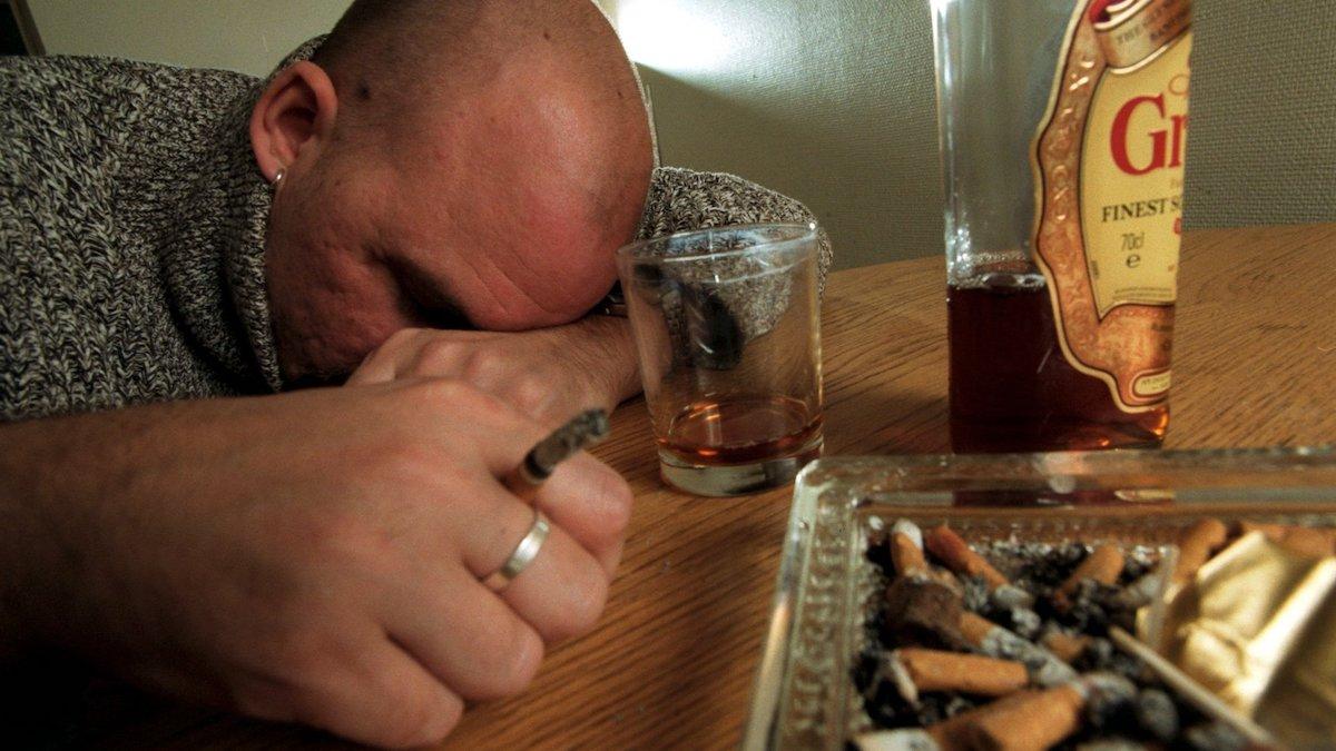 En ny studie visar att nästan hälften av alla dödsfall relaterade till cancer kan tillskrivas förebyggningsbara riskfaktorer som rökning, för högt alkoholintag och för högt BMI