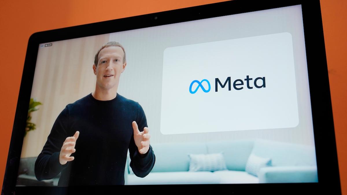 Metas vd Mark Zuckerberg sänker takten för långsiktiga investeringar och minskar planerna på anställningar.