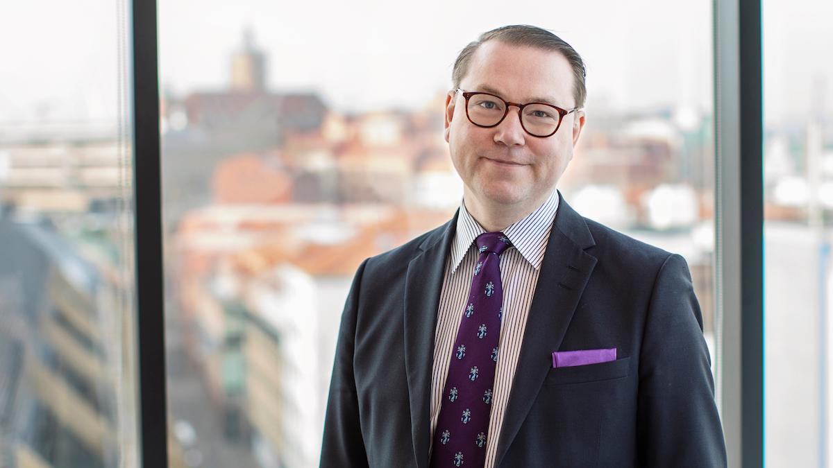 Allt blir dyrare och Fredrik Engström, advokat och ordförande i Svensk Inkasso, ser att betalningsförmåga minskar, han tror att inkassobolag framöver kommer få mer i uppdrag att förhandla om avbetalningsplaner