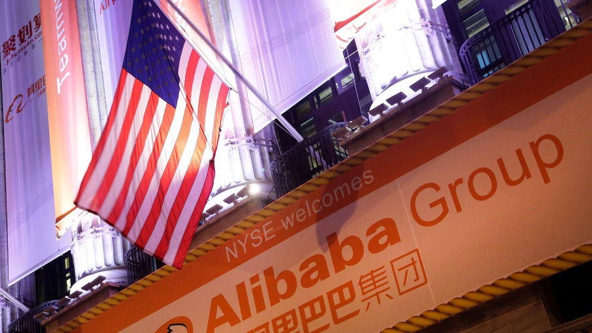 I augusti undertecknades ett avtal som lade den regulatoriska grunden för att tillåta amerikanska inspektioner av revisionsbolag i Kina, något som är ett första steg mot att förhindra att USA-noterade kinesiska aktier, som Alibaba, tvingas lämna amerikanska börser.