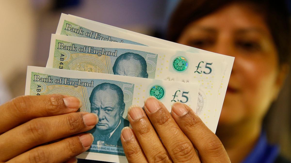 Det brittiska pundet är nu på sin lägsta nivå sedan 1985