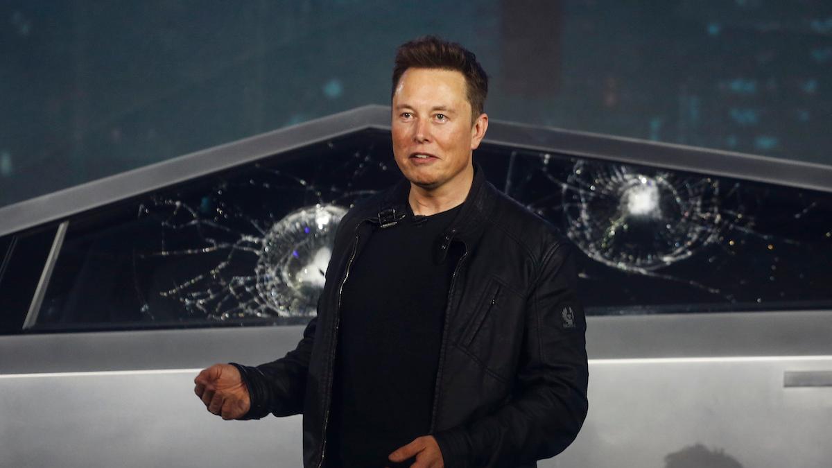 Tesla börjar tillverka Cybertruck 2023
