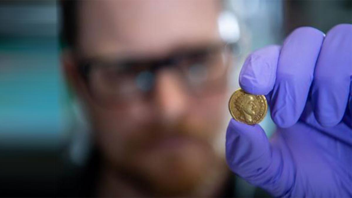 Ett guldmynt från antiken som hittades för över 300 år sedan, bevisar nu att en romersk kejsare från 200-talet faktiskt existerade