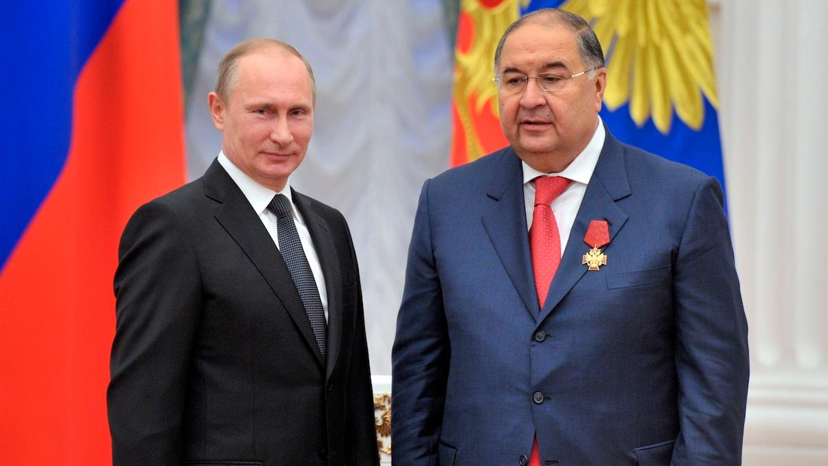Rysslands president Vladimir Putin med sin förtrogna Alisjer Usmanov, som döljer sina tillgångar via brevlådeföretag