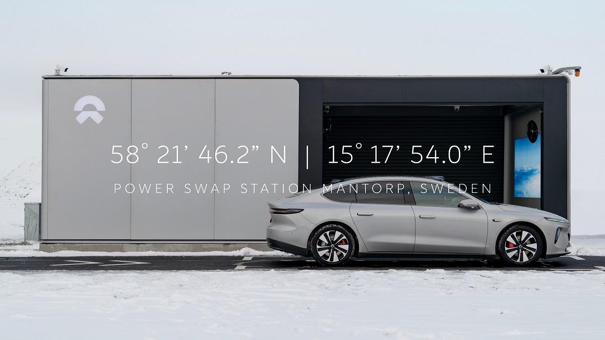 omslagsbild nio batteribyte station