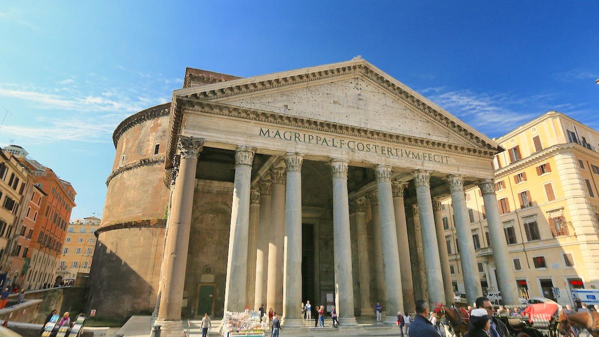 Romarnas betong hade självläkande egenskaper som gör att många av deras byggnader är intakta än i dag, exempelvis Pantheon i Rom