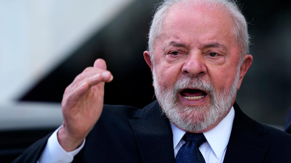 Brasiliens president Luiz Inacio Lula da Silva har infört en tillfällig skatt på oljeexport och nu har en grupp oljebolag lämnat in ett föreläggande mot skatten