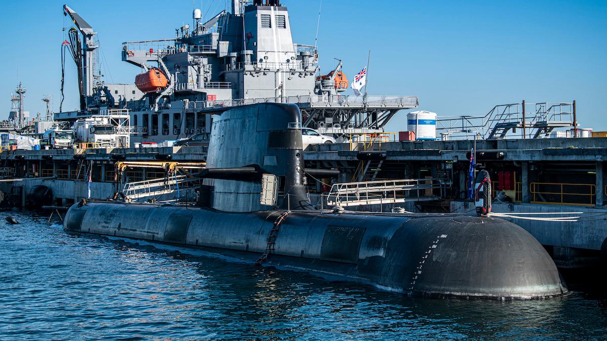 Australisk ubåt av Collinsklass. Nu ska svensk ubåtsteknik användas för att modernisera Australiens ubåtar av Collinsklass.