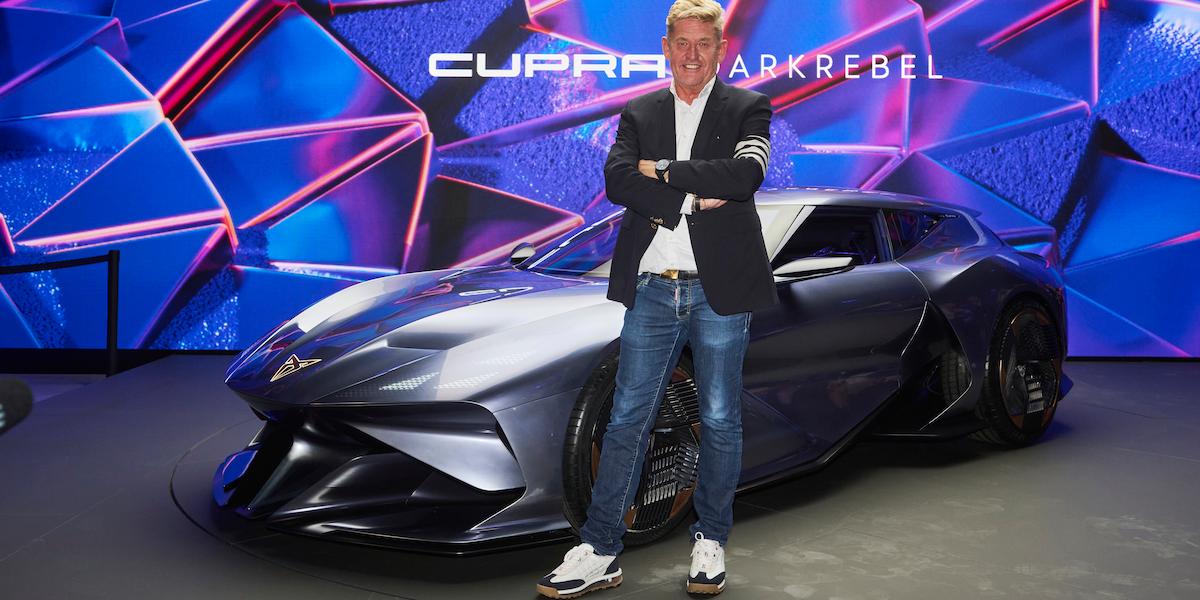 Wayne Griffiths och Cupra visar DarkRebel Showcar för allmänheten, efter sina bästa leveransresultaten någonsin