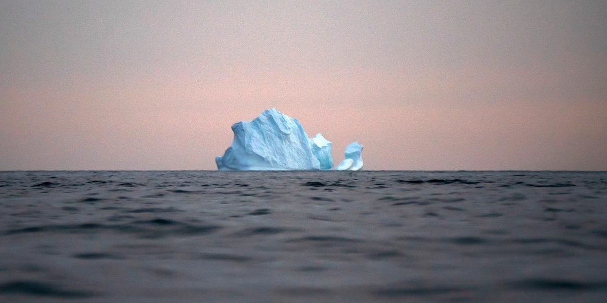 Ett isberg på drift, dock inte världens största, A23a