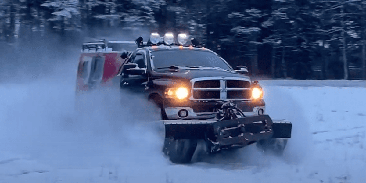 Dodge bandvagn snö