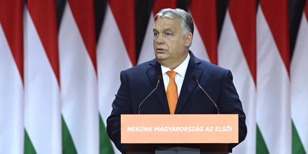 Ungerns premiärminister Viktor Orbán. EU:s utrikesministrar går samman mot Ungerns hot om att blockera stödet till Ukraina