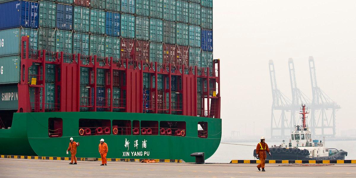 Containerhamnen i Tianjin, Kina. Under november föll Kinas export stadigt och ligger nu under normala nivåer
