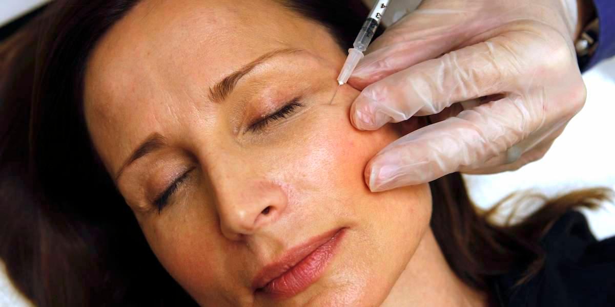 En amerikansk konsumentorganisation kräver att Botox och liknande injektioner mot rynkor förses med starka varningar