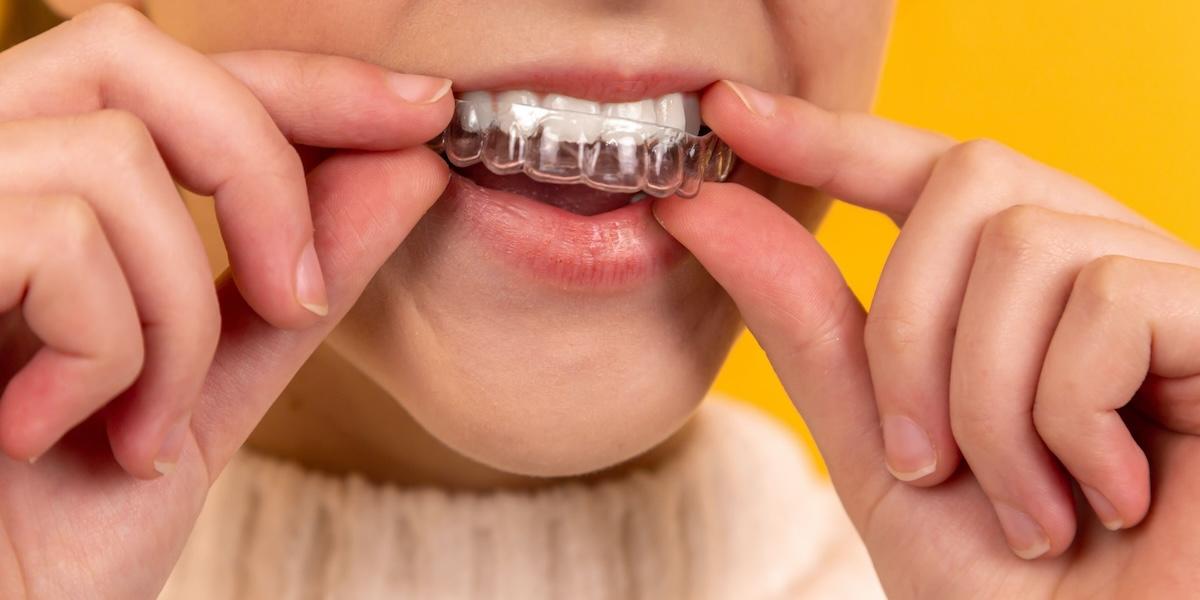 I dag är bettskena en vanlig behandling för bruxism, men det mildrar bara effekten utan att stoppa det ofrivilliga beteendet. Nu har forskare hittat en ny lösning