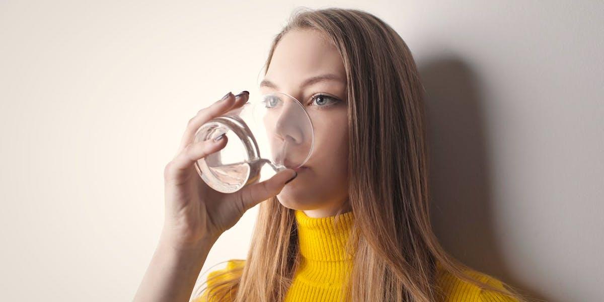 I en studie fick försökspersoner fasta i sju dagar med bara vatten och forskarna fann att det gav hälsofördelar