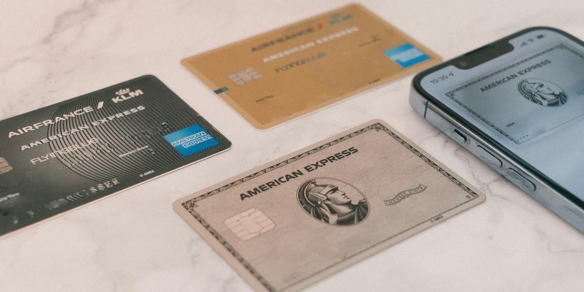 Lyxens historia innefattar även kreditkort som började dyka upp på 1950-talet.