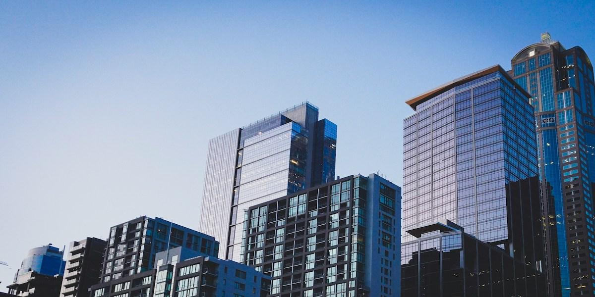 Världens rikaste investerar ofta i högkvalitativa fastigheter