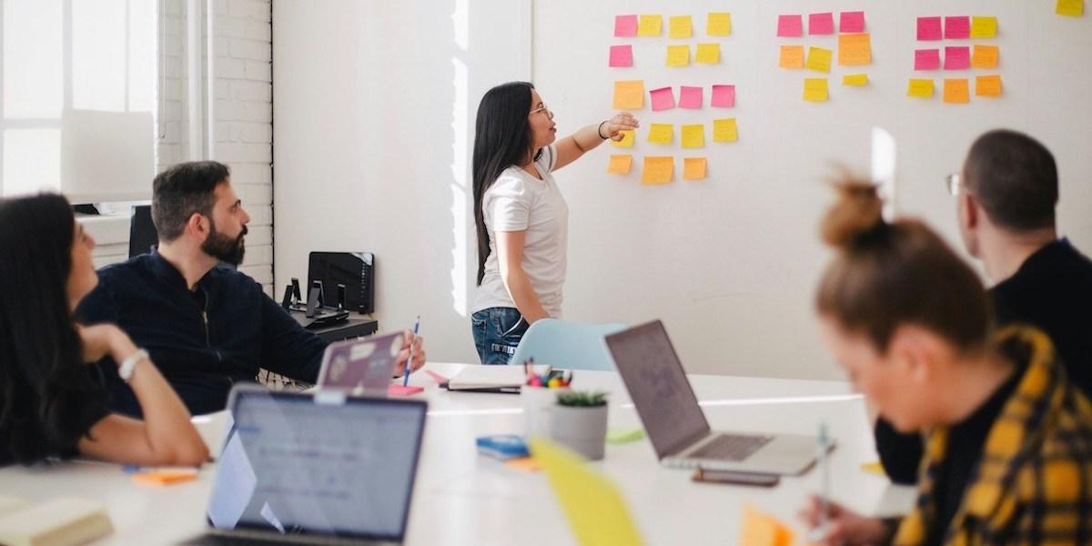 Långa möten är bra för kreativiteten, menar Jeff Bezos.