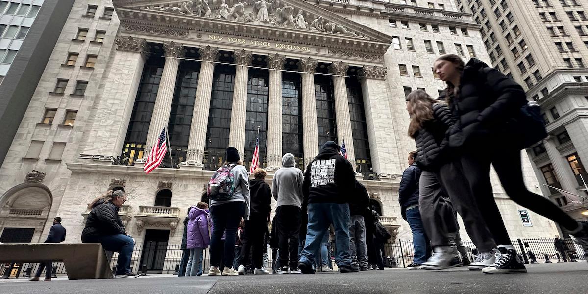 Att investera sina pengar i Wall Street-indexen har visat sig vara en bra idé, som ser ut att fortsätta framöver.