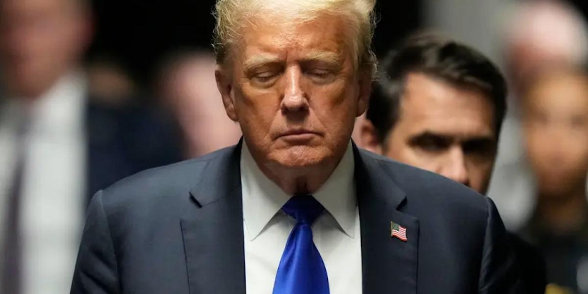 Donald Trump är skyldig i samtliga 34 åtalspunkter i sitt "hush-money"-fall.