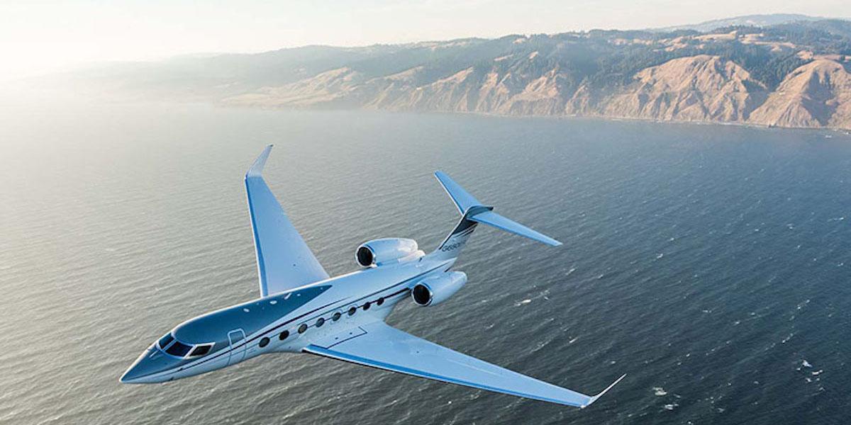 Jeff Bezos äger två stycken två Gulfstreamer G650ER.