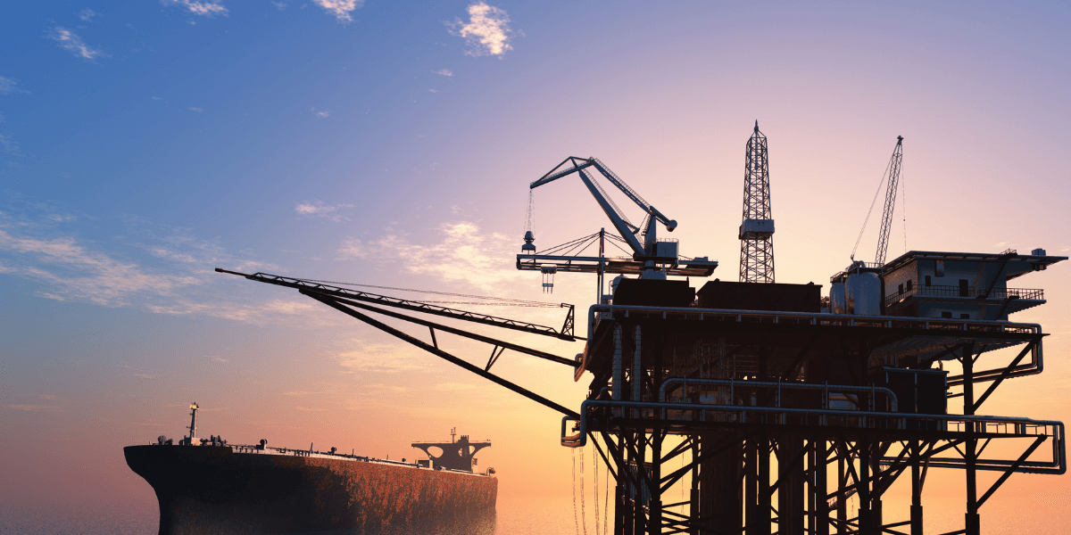 Oljeplattform på havet.