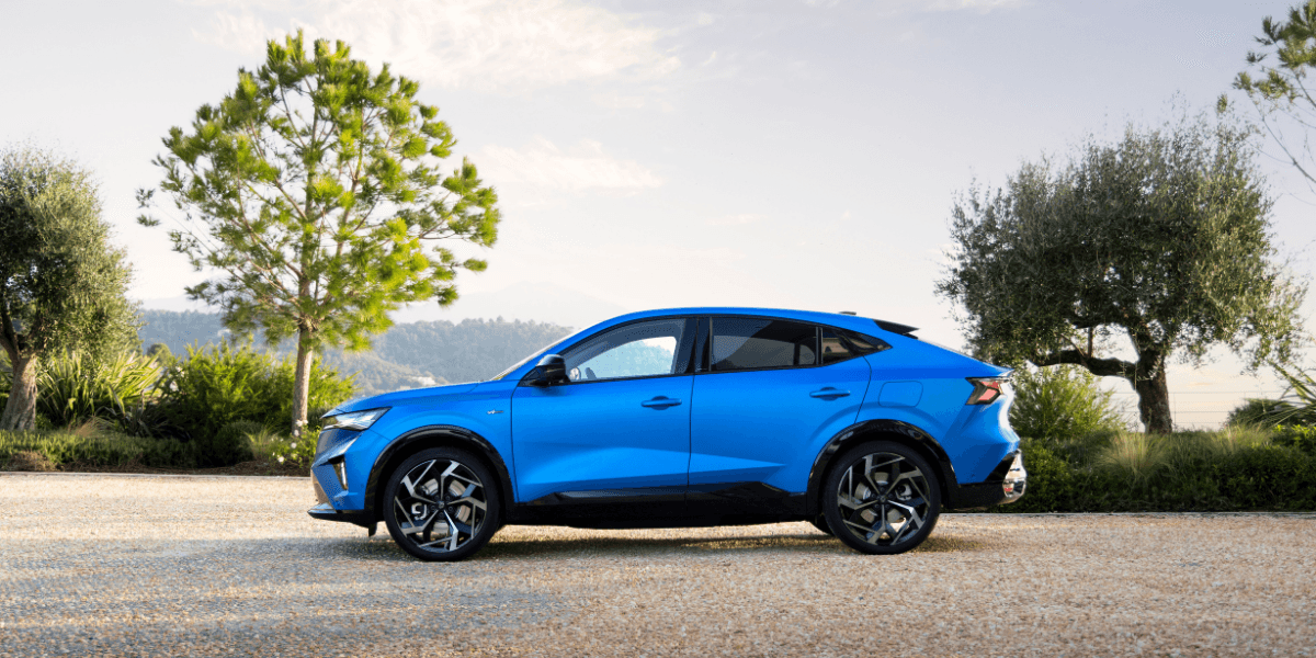 Välkommen Renault Rafale E-Tech Plug-in Hybrid. (Foto: Renault)