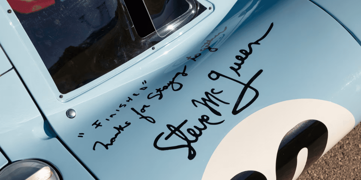 Signerat ex av Mr McQueen själv. (Foto: Mecum)