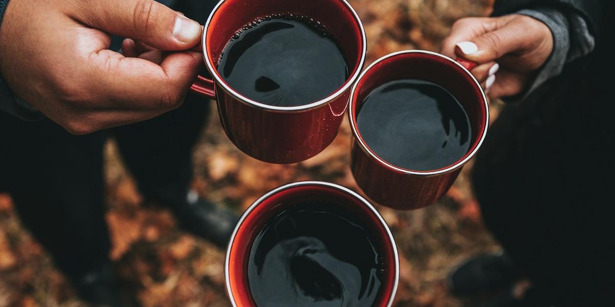 Tre kopparkaffe om dagen – balans eller bara uppvärmning? (Foto:Unsplash)