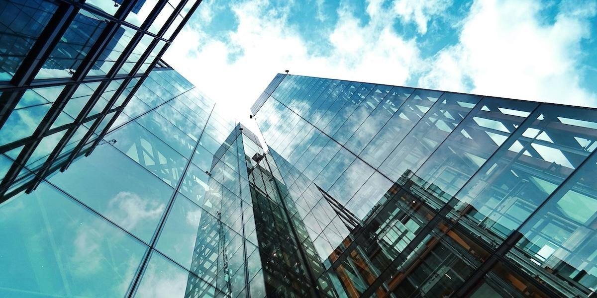 Ett nytt projekt kan förvandla skyskrapan i glas till ett hållbart kraftverk.