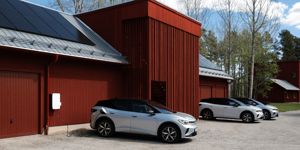 Volkswagen elbilar vid Brf Stenberg i Hudiksvall, test av V2G-teknik.