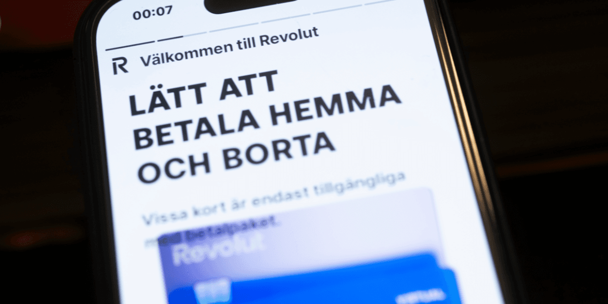 Den snabbt växande finanstjänsten Revolut granskas av myndigheter. (Bild: Henrik Montgomery / TT)