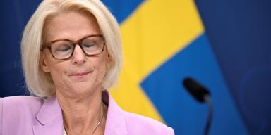 Finansminister Elisabeth Svantesson kan dra in både mer eller mindre pengar på ISK-skatten 2026.