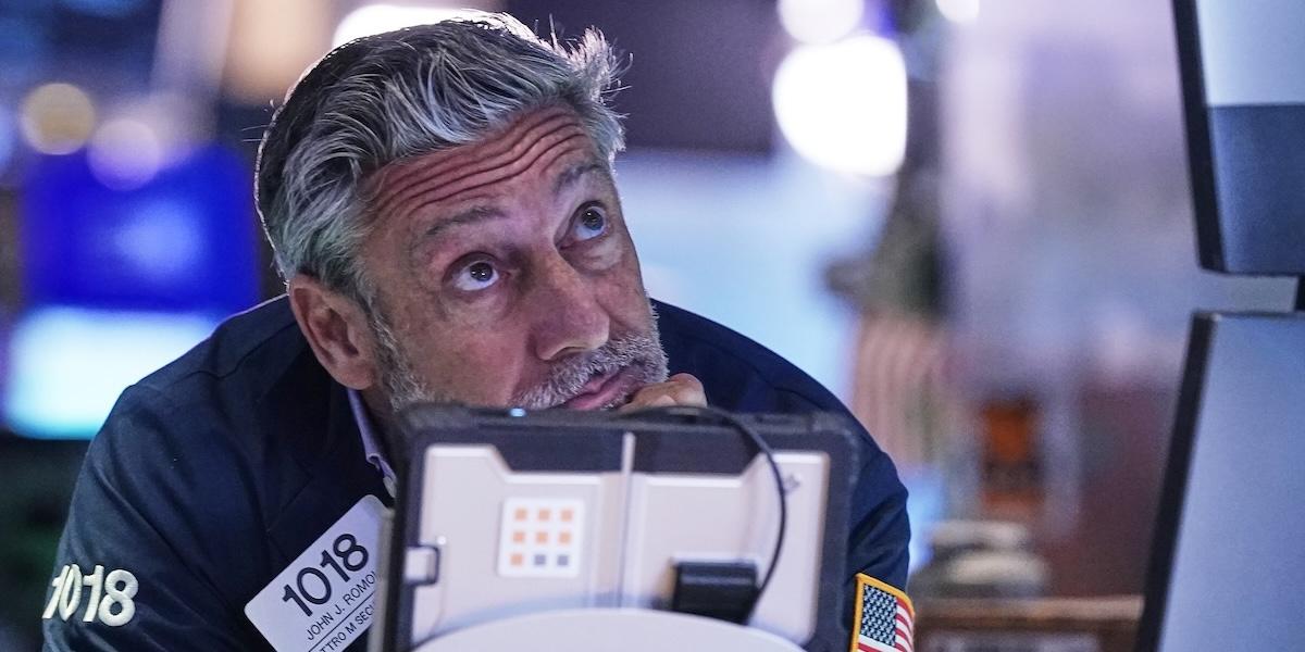 Ett nytt hot närmar sig Wall Street.