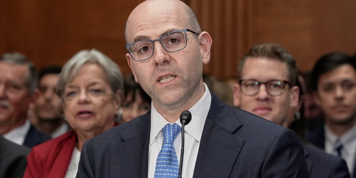 Fed-ledamoten Stephen Miran är en av få som är positiv till ännu en räntesänkning i USA på kort sikt.